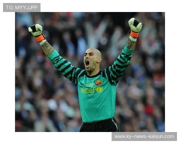 巴塞罗那在无球跑动中形成空档,短传结合更具穿透 巴塞罗那在无球跑动中形成空档,短传结合更具穿透