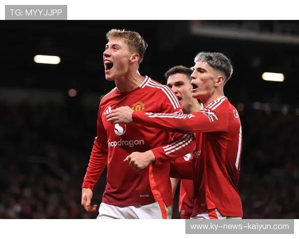 曼联强化前场配合,霍伊伦选位果断